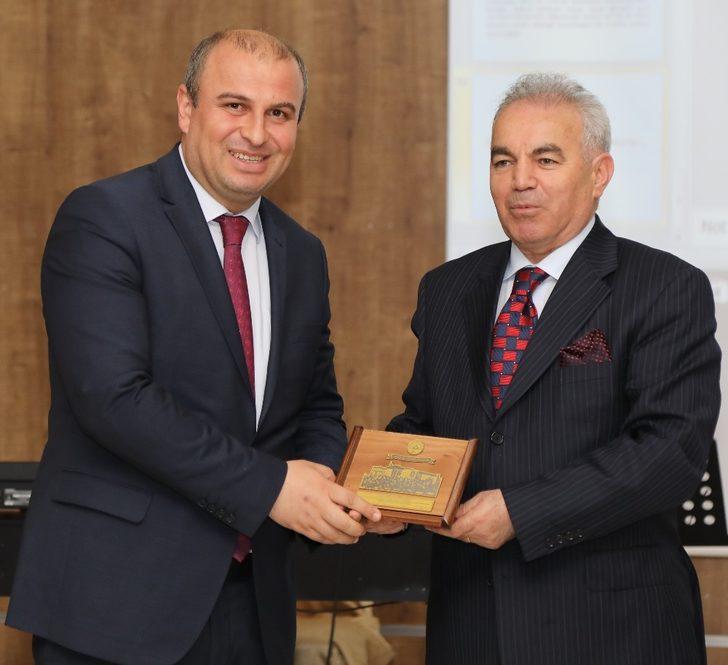 ERÜ’de “Dünya Veteriner Hekimler Günü” Etkinlikleri Düzenlendi G2