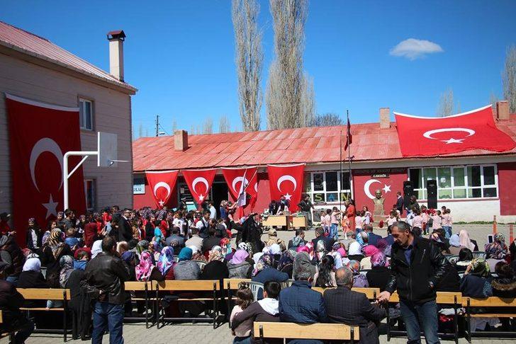 Gaziler Köyü’nde coşkulu 23 Nisan kutlaması G3