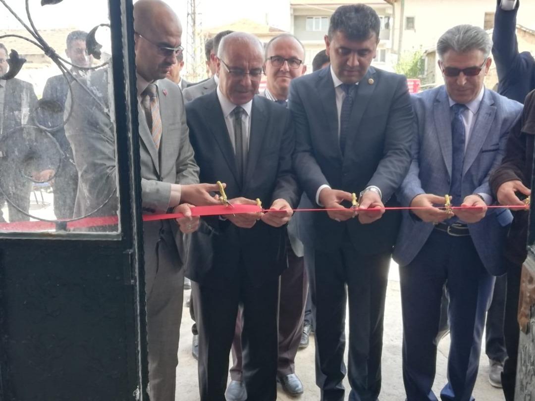 Usta eller k&ouml;yde &ccedil;ini sergisi a&ccedil;tı