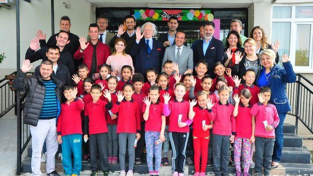 Ferrero bir okulda daha çocukları mutlu etti