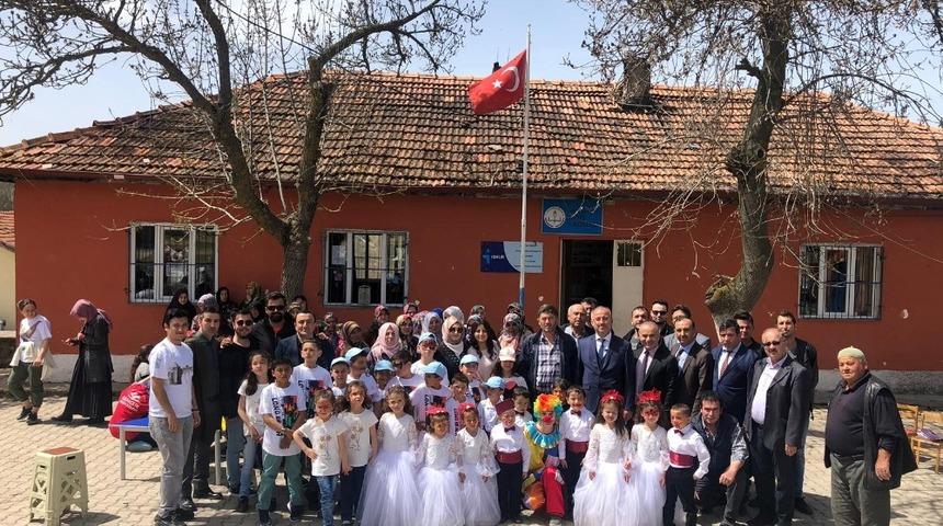 &Ouml;ğrenciler g&ouml;n&uuml;llerince eğlendi