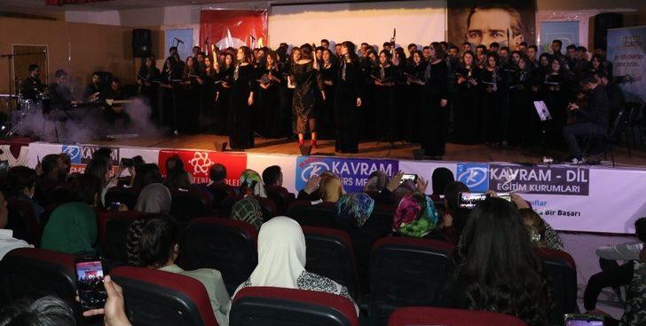 Kavram’dan yıl sonu eğlencesi G3