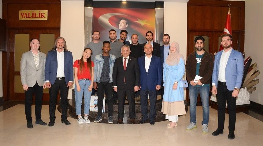Yabancı öğrencilerden Vali Yazıcı’ya ziyaret