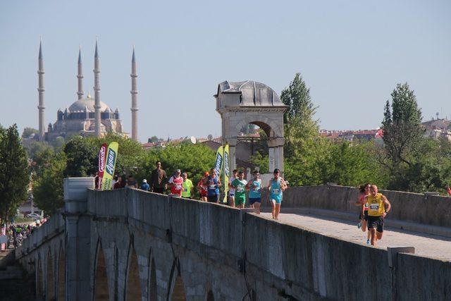 5. Sınırsız Dostluk Yarı Maratonu pazar günü koşulacak