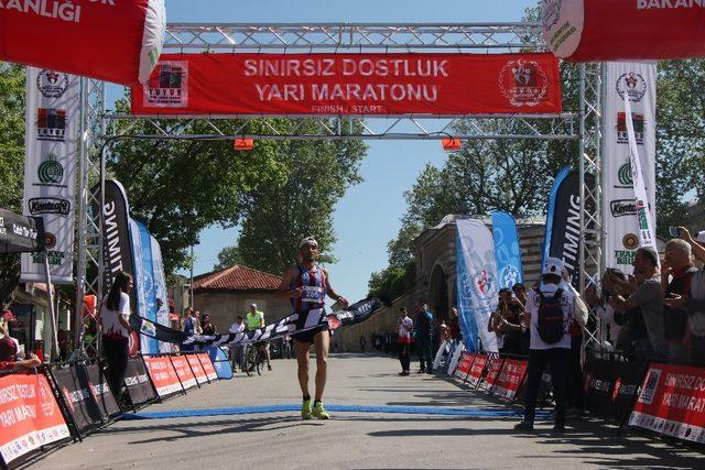 5. Sınırsız Dostluk Yarı Maratonu pazar günü koşulacak