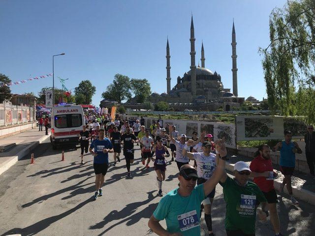 5. Sınırsız Dostluk Yarı Maratonu pazar günü koşulacak