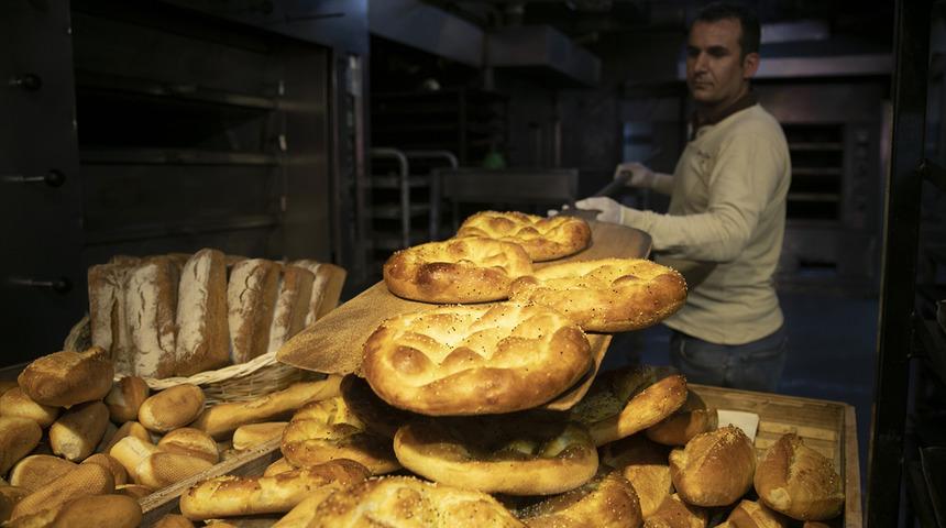  Fırıncılar 'ramazan pidesi' mesaisine hazır