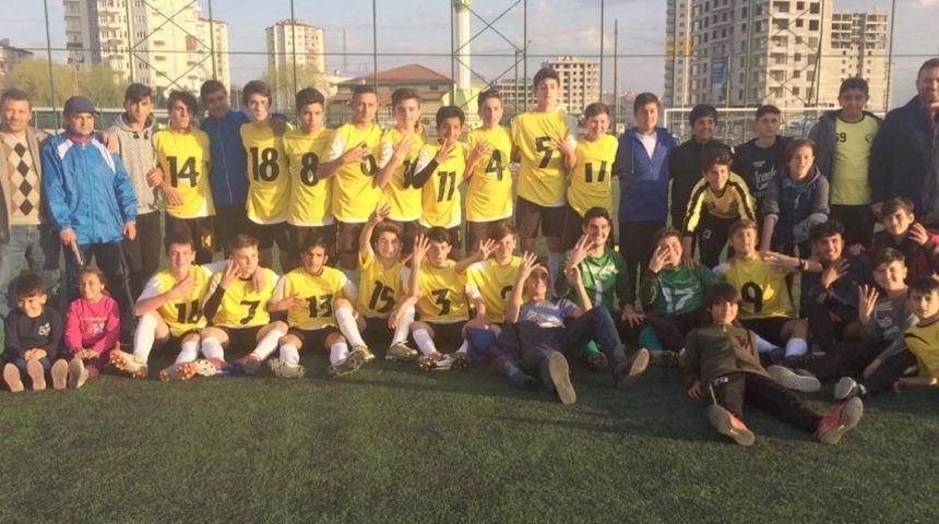Kayseri U-14 Ligi şampiyonu Kocasinan Şimşek, T&uuml;rkiye Şampiyonası&rsquo;na katılacak