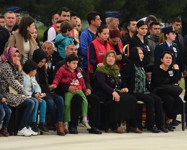 Urla'da, eğitim sırasındaki patlamada şehit olan Astsubay Bulut için tören