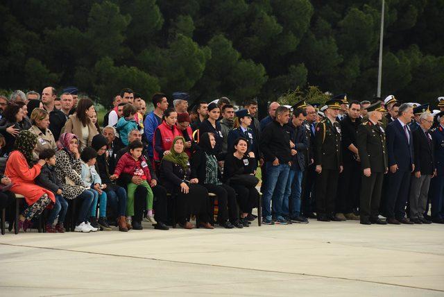 Urla'da, eğitim sırasındaki patlamada şehit olan Astsubay Bulut için tören