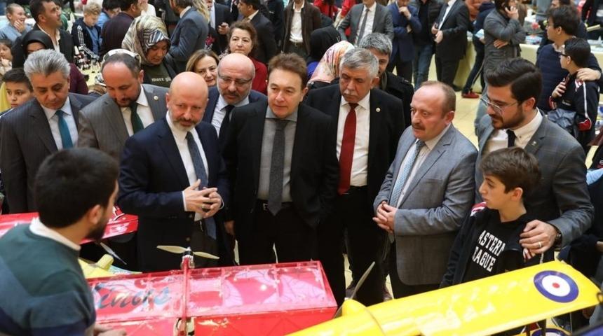 Kocasinan Akademi&rsquo;nin Bilim Ve Teknoloji &Uuml;r&uuml;nleri Mest Etti