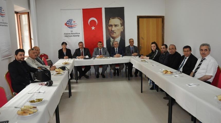 Afyonkarahisar PTT Başm&uuml;d&uuml;r&uuml; &Ouml;rsdemir gazetecilerle kahvaltıda buluştu