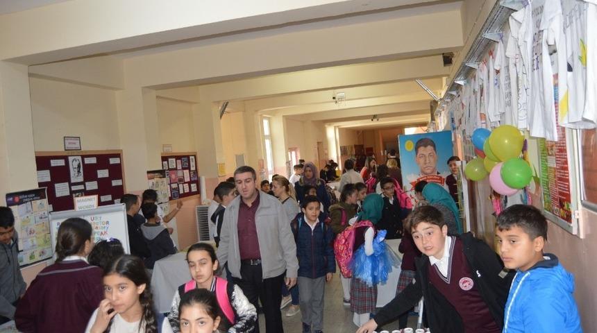 Besni’de İngilizce Dil Festivali düzenlendi