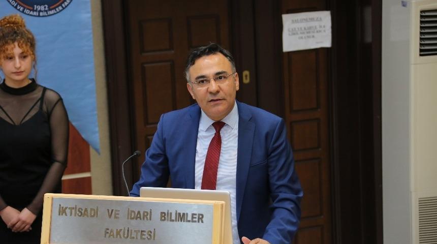 Üniversitede "Kriz Ülkelerinde Güvenlik Politikaları" konferansı düzenlendi