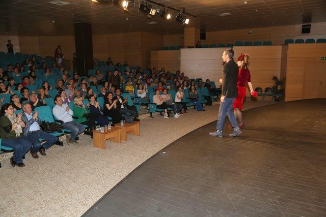 Ünlü sanatçı Göksel Kortay’dan Odunpazarı Belediye Tiyatrosu’na övgü;