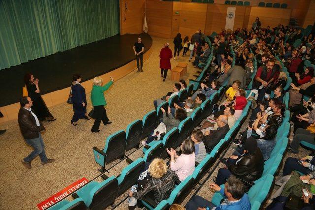 Ünlü sanatçı Göksel Kortay’dan Odunpazarı Belediye Tiyatrosu’na övgü;