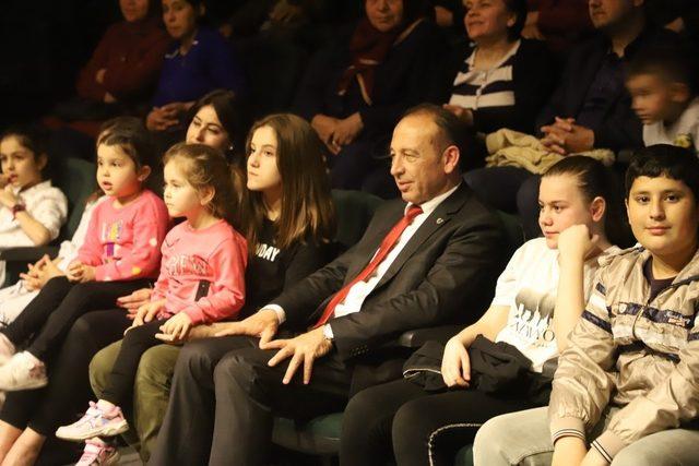 Başkan Akın’dan küçük yeteneklere büyük alkış 1