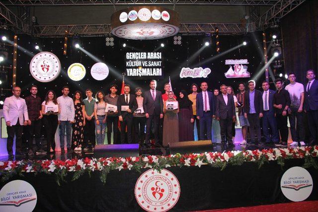 Gençler Arası Kültür ve Sanat Yarışmaları Mersin’de başladı