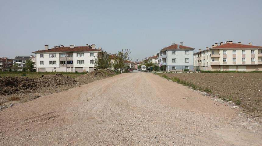 Adapazarı Belediyesi yol a&ccedil;ma &ccedil;alışmalarını başlattı