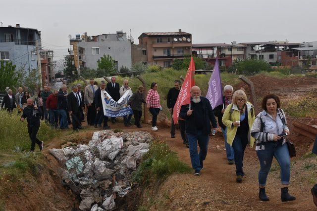 Çernobil felaketinin yıl dönümünde İzmirli çevrecilerden kirlilik protestosu