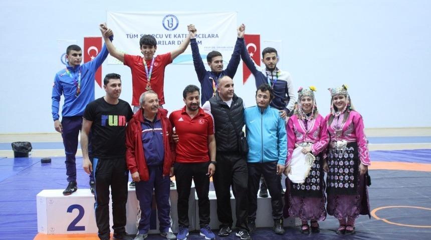 Serbest g&uuml;reşte şampiyonlar belli oldu