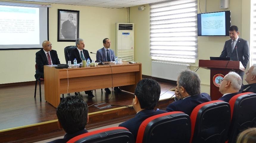 Kırşehir Valisi Akın; "Bağımlılıkla m&uuml;cadele toplumu yakından ilgilendiren bir konu"