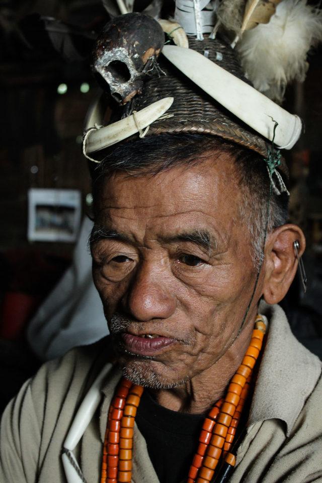 The-last-living-head-hunters-from-Nagaland-noth-east-India-5c9bcc3ac4d76__880