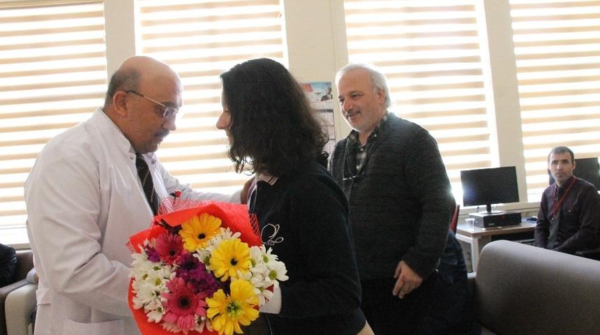 &Ouml;ğrencilerden &ouml;ğretmene vefa