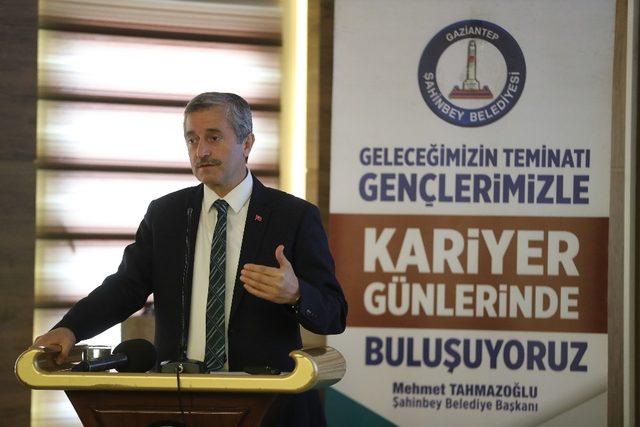 Başkan Tahmazoğlu, kariyer günlerinde gençlerle buluştu