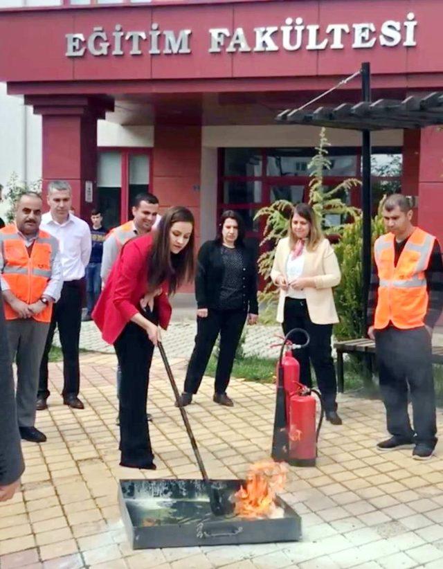 GAÜN Personeline Yangın Eğitimi