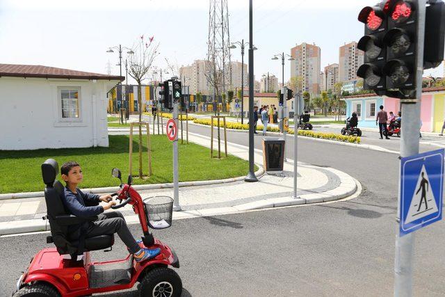 Başakşehirli öğrencilere Trafik Eğitim Merkezi