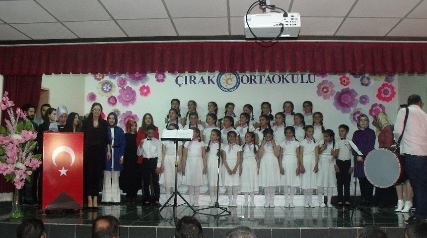 &Ccedil;ırak ortaokulundan m&uuml;zik ş&ouml;leni