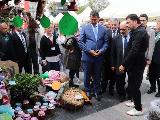 Düzcenin otları yine ilgi odağı oldu