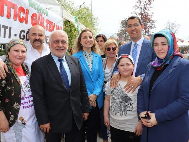 Düzcenin otları yine ilgi odağı oldu