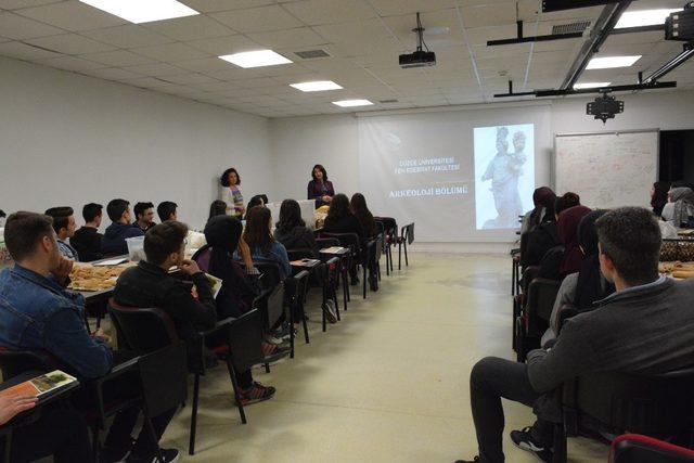 Liseli öğrenciler Düzce Üniversitesi’ni gezdi