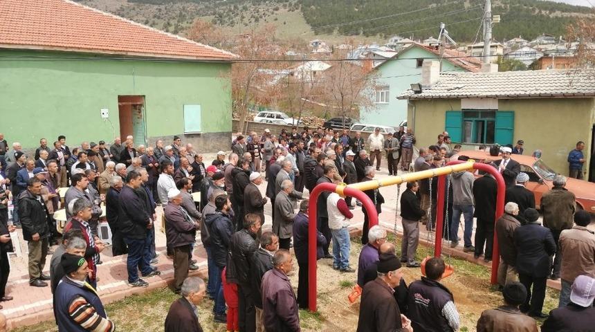 H&uuml;y&uuml;k&rsquo;te &ccedil;ift&ccedil;iler yağmur duasına &ccedil;ıktı