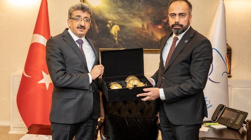 YY&Uuml; Rekt&ouml;r&uuml; Şevli&rsquo;den, Vali Bilmez&rsquo;e ziyaret