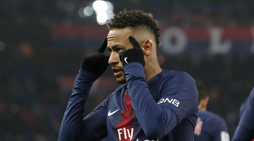 PSG'de Neymar kadrodan çıkarıldı