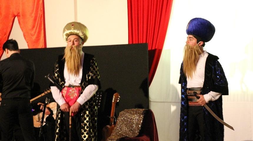 Geleneksel geceyi yaşattılar