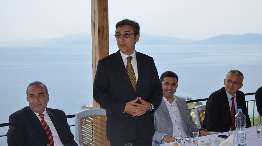 Kuşadası ilçe idare kurulu Nisan ayı toplantısı yapıldı