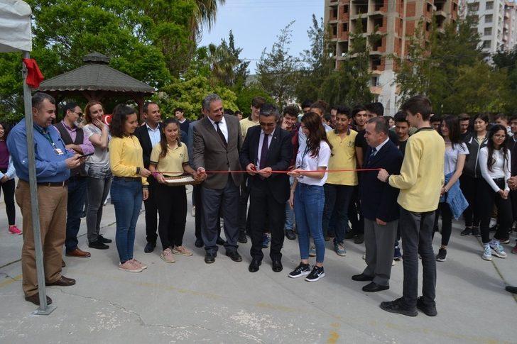 Kuşadası’nda TUBİTAK 4006 Bilim Fuarı düzenledi G1