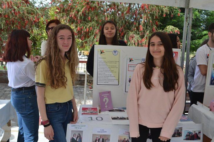 Kuşadası’nda TUBİTAK 4006 Bilim Fuarı düzenledi G2