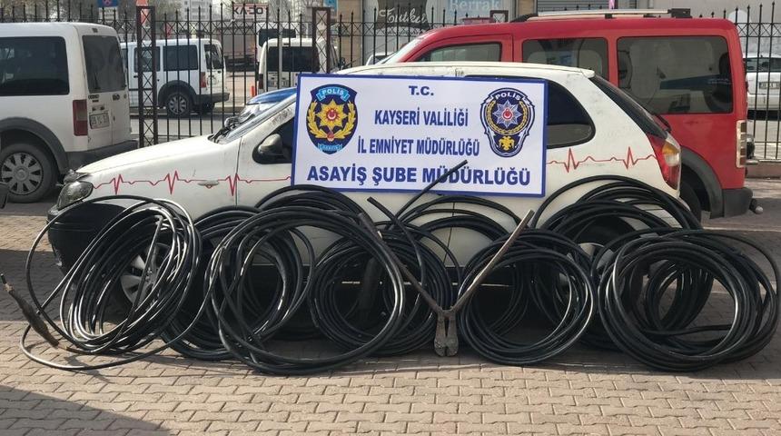 Kablo hırsızları yakalandı