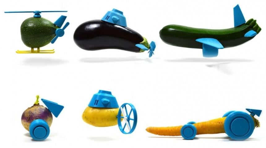 Anne, oyuncak arabamı gördün mü? + O Artık Akşam Yemeği Yavrum.