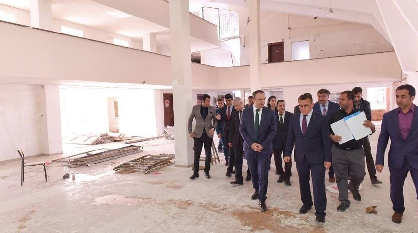 Vali Soytük, Öncüpınar Sınır Kapısında incelemelerde bulundu