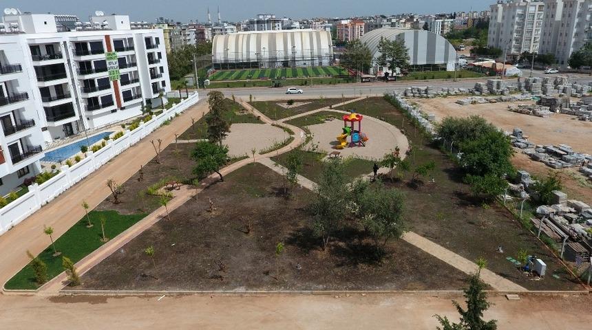Kızıltoprak&rsquo;ta yeni park &ccedil;alışması