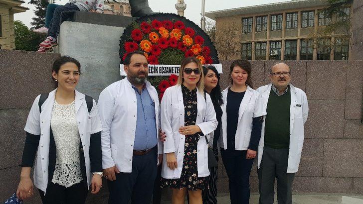 ‘Eczane Teknisyenleri ve Teknikerler Günü’ Eskişehir’de kutlandı G4