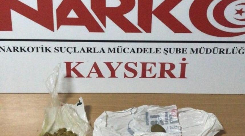 Afgan uyruklu yolcudan uyuşturucu yakalandı