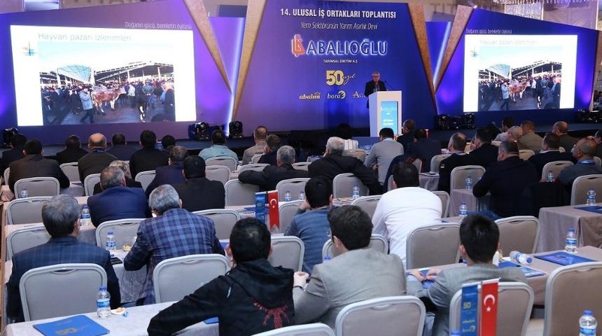 Yem sekt&ouml;r&uuml;nde global d&uuml;zeyde b&uuml;y&uuml;me s&uuml;recek