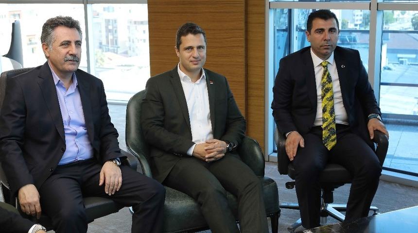 Başkan Sandal’ı siyasi parti temsilcileri de yalnız bırakmadı